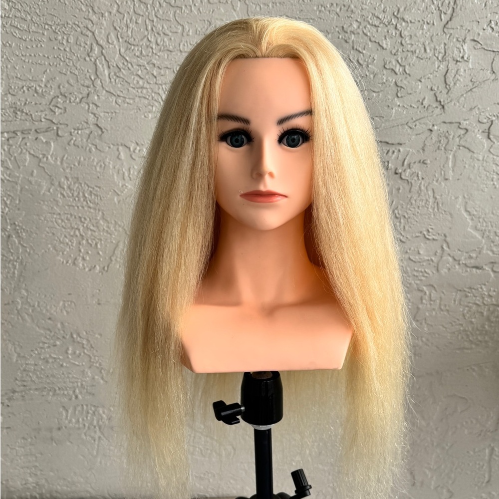 Blonde Practice Mannequin Head for Hair Styling